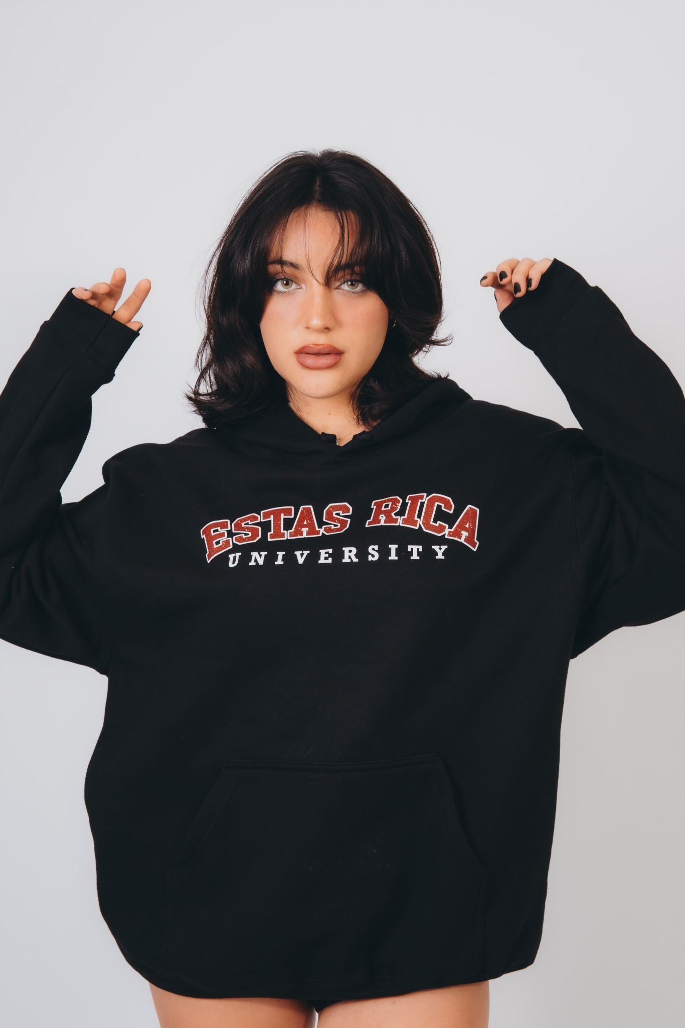ESTÁS RICA: Sudadera Estás Rica University